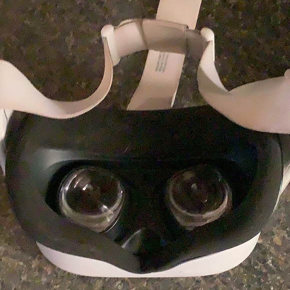 Oculus VR - Picture 2 of 2